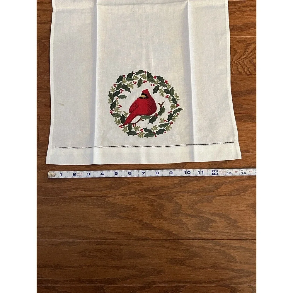 Embroidered Christmas‎ Holiday Tea Towel Cardinal Wreath Cotton NEW